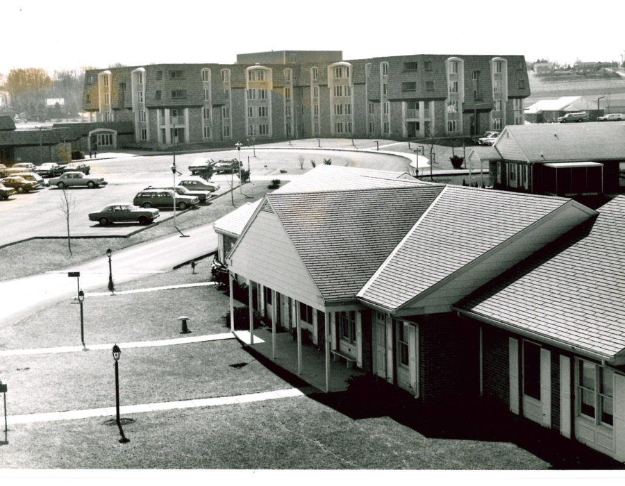 LA 1986 00 Welcome Center and LTH Aerial Photograph